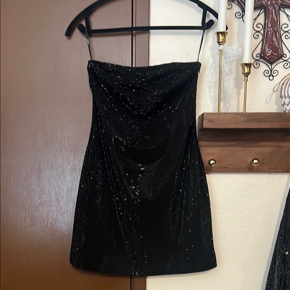 Elegant Black Strapless Dress